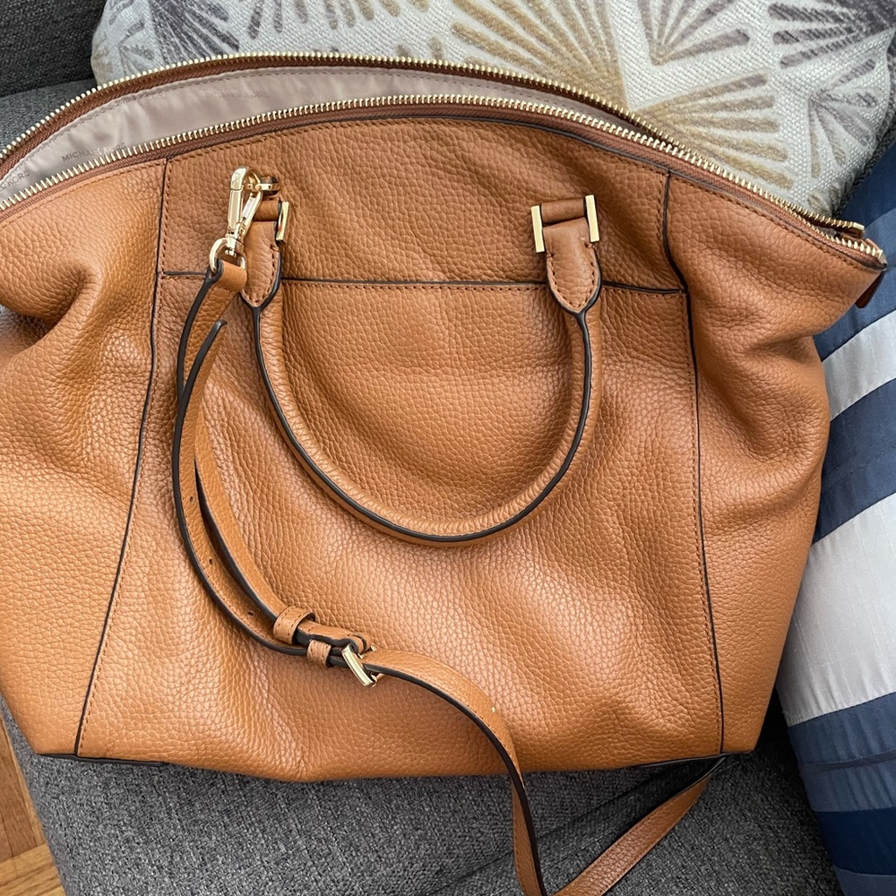 Michael Kors satchel purse in cognac tan color with removable shoulder strap - Picture 2 of 5